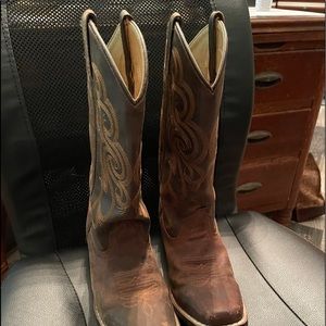 Size 7 Smokey Mountain Boots